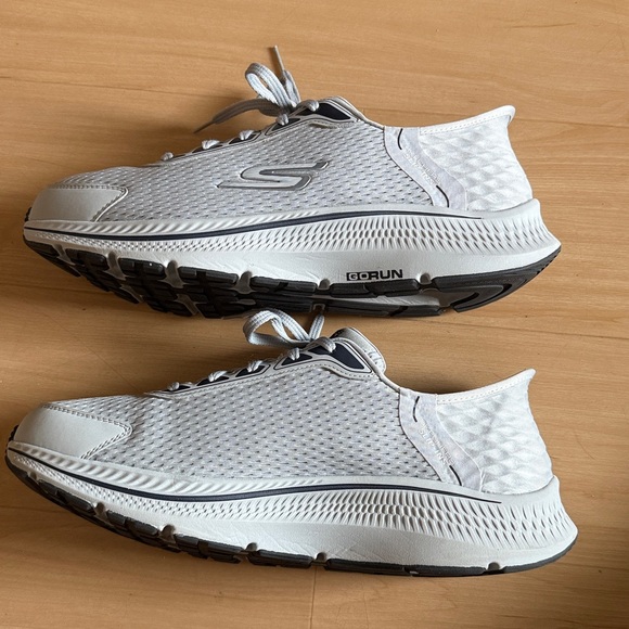 ? SKECHERS MEN’S SLIP-INS GO RUN CONSISTENT 2.0 ATHLETIC SNEAKERS SHOES SIZE 11 main image 11